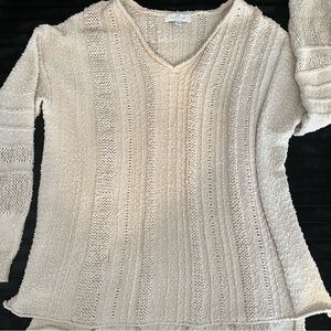 New Directions Cream V-Neck Sweater large